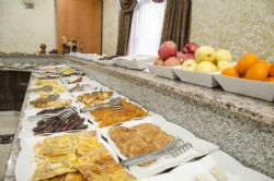 Akkoza Kahvaltı Salonu Börek Tabakları